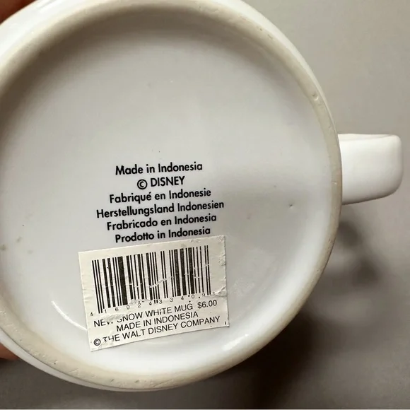 DISNEY Snow White and the Seven Dwarves coffee cup mug. - Picture 5 of 5